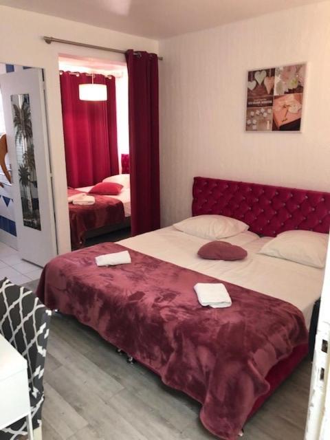 Le Castelet Otel Saintes-Maries-de-la-Mer Dış mekan fotoğraf